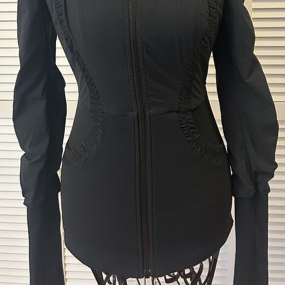 Lululemon Black Fitted Jacket with Hood: Size 4/6 - Picture 4 of 16